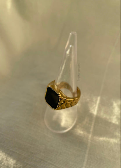 ‘Jelani’ Ring - Black/White